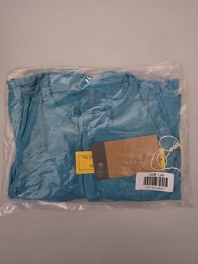 NWT Kyte Baby Footie in Lagoon Long Sleeve Snap Closures 12-18 months